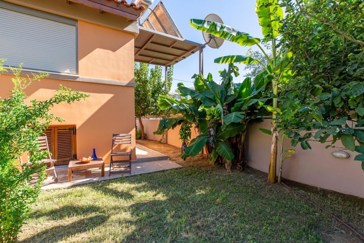 Villa Rea'S Sea House Kato Galatas Exterior foto