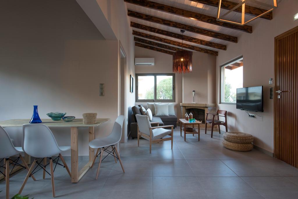 Villa Rea'S Sea House Kato Galatas Exterior foto